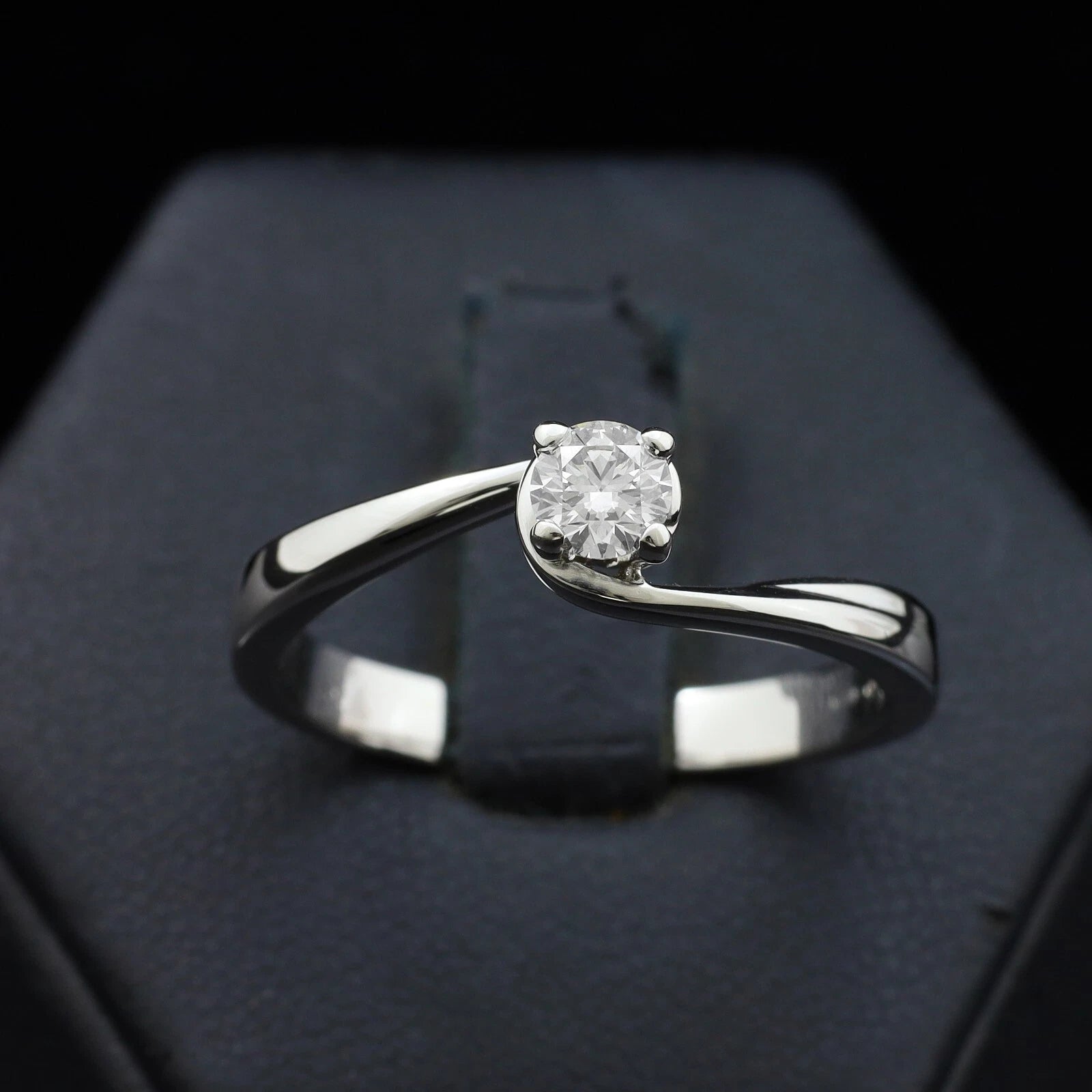 ANELLO SOLITARIO GIORGIO VISCONTI