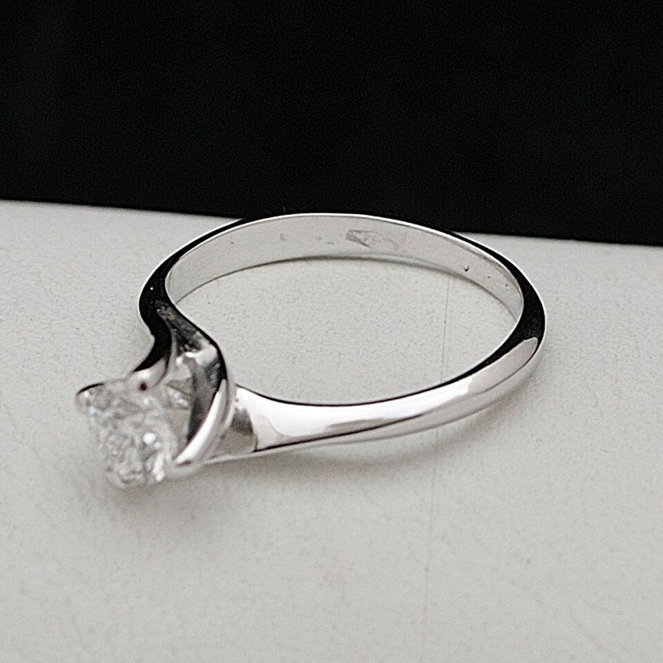 ANELLO SOLITARIO