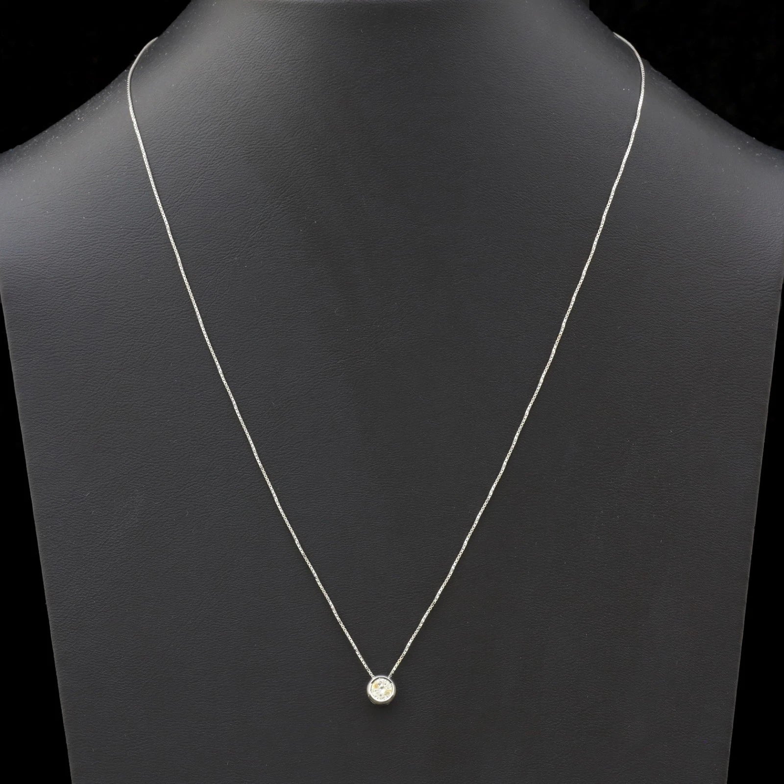 COLLANA PUNTO LUCE