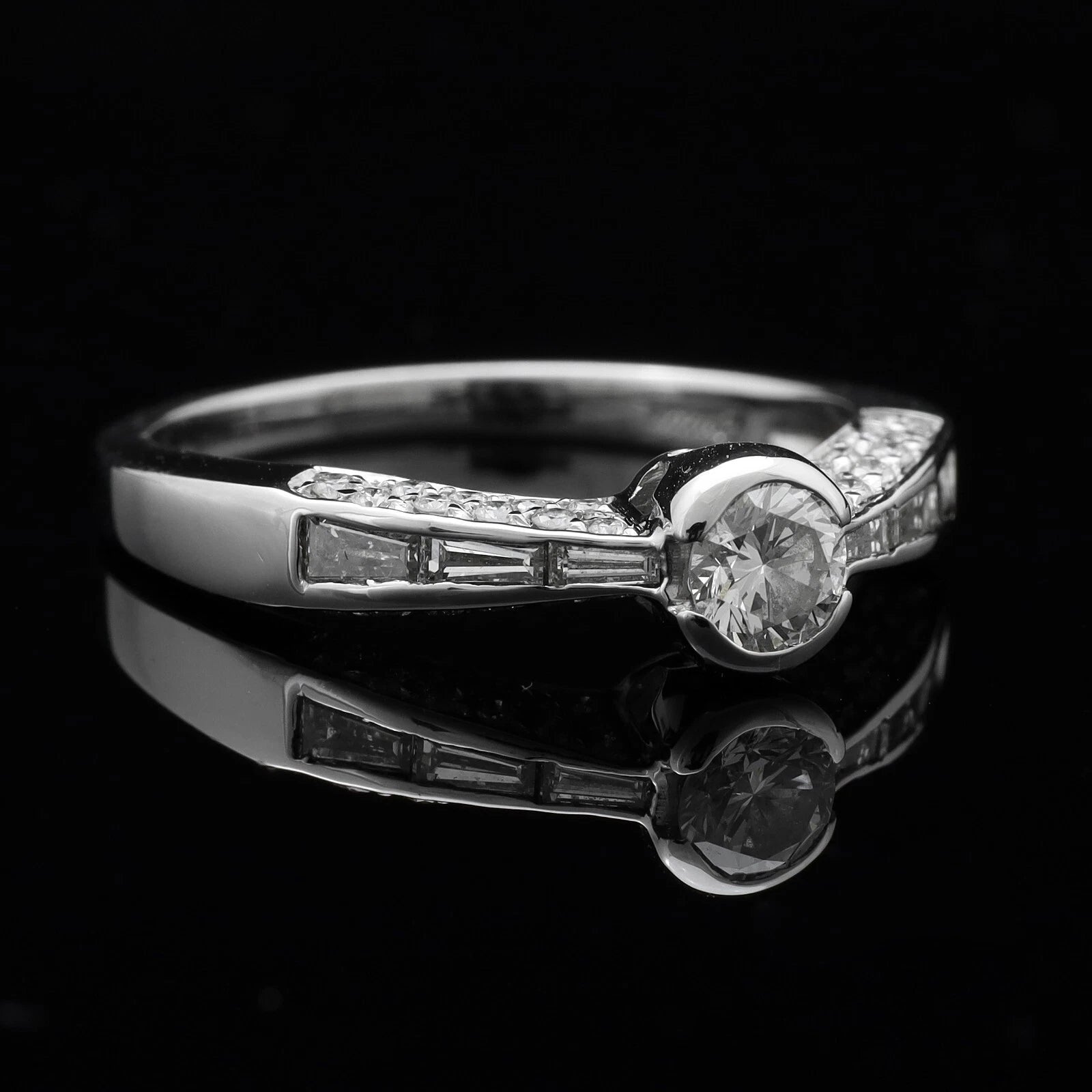 ANELLO IN ORO BIANCO 18 KT