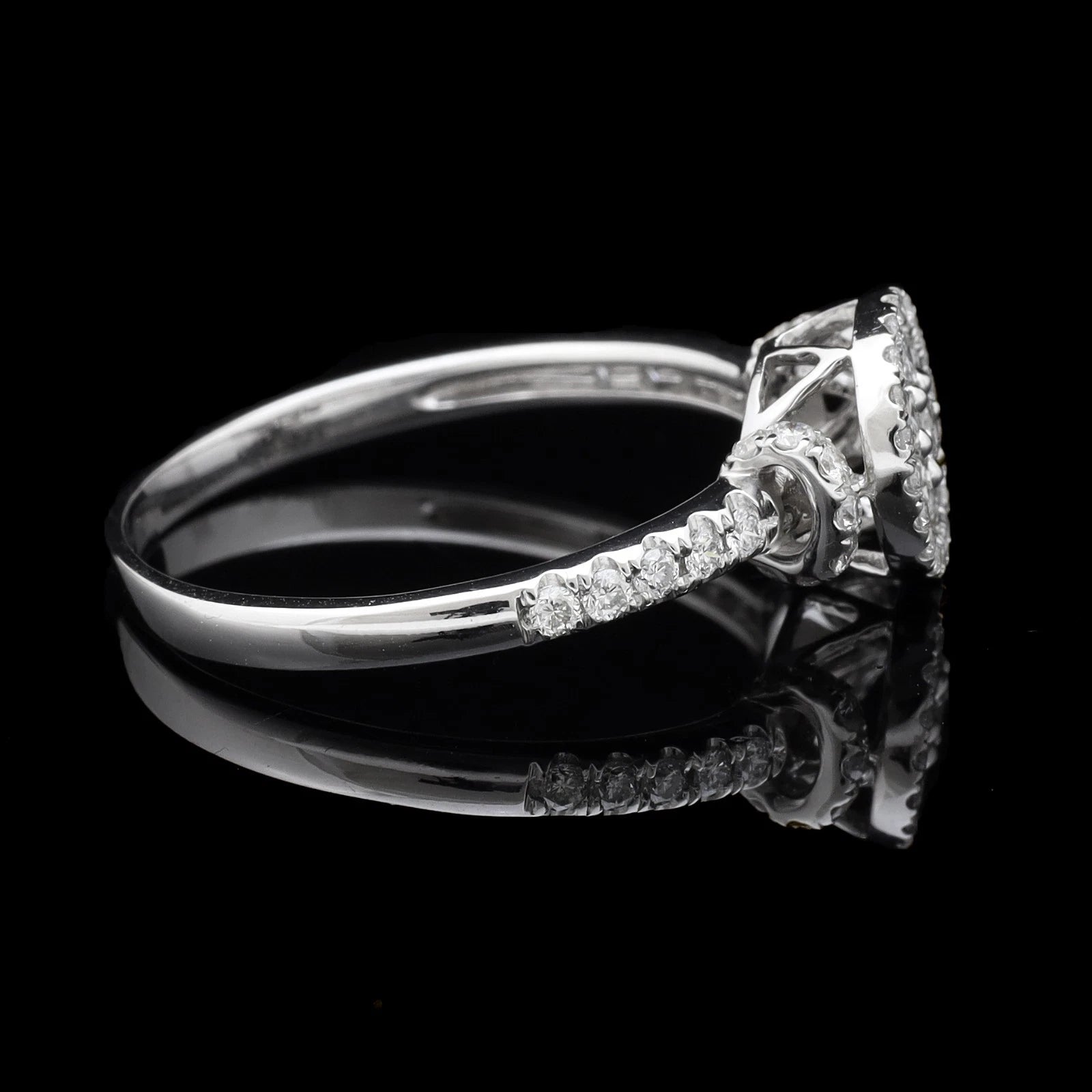 ANELLO IN ORO BIANCO