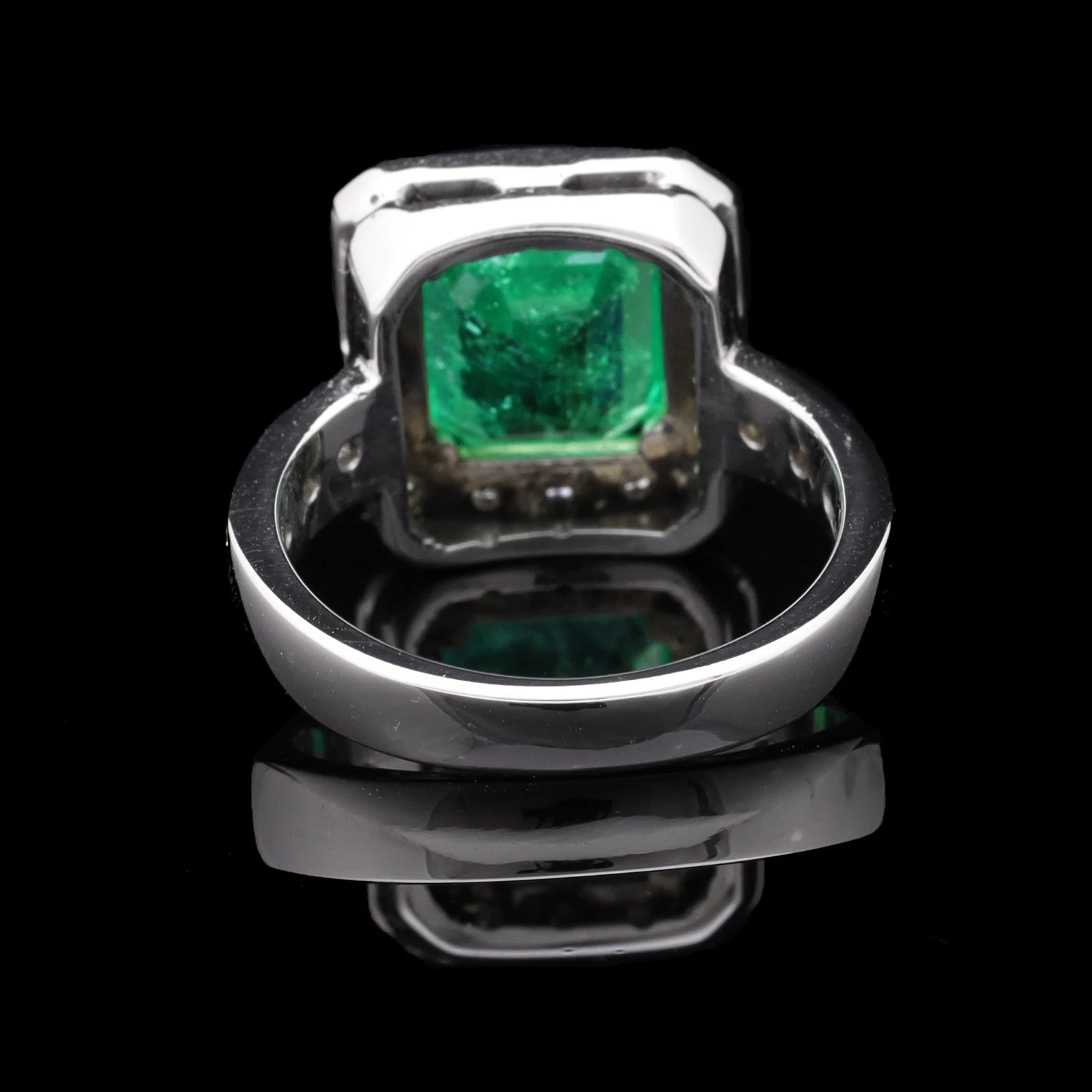 ANELLO IN ORO BIANCO