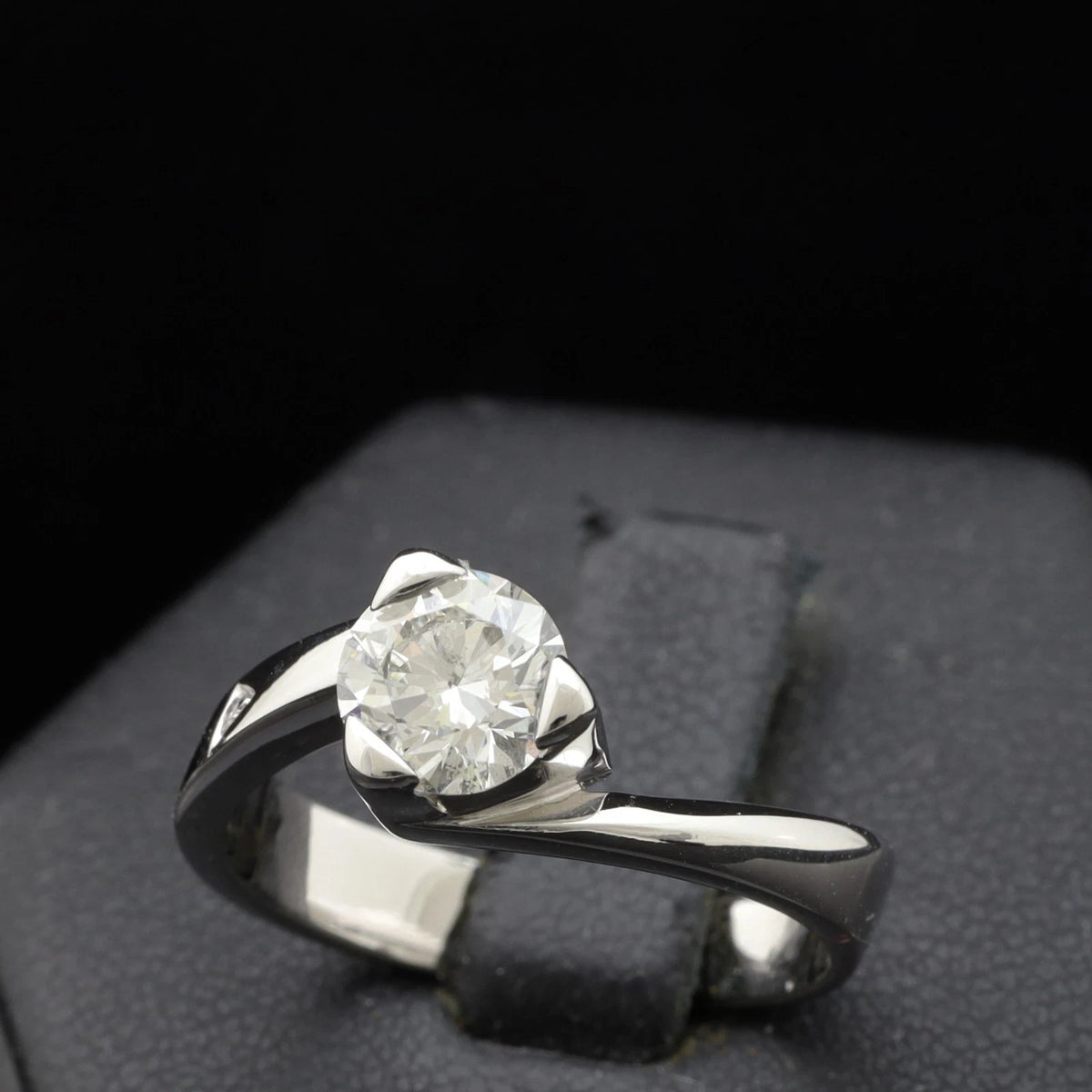 ANELLO SOLITARIO