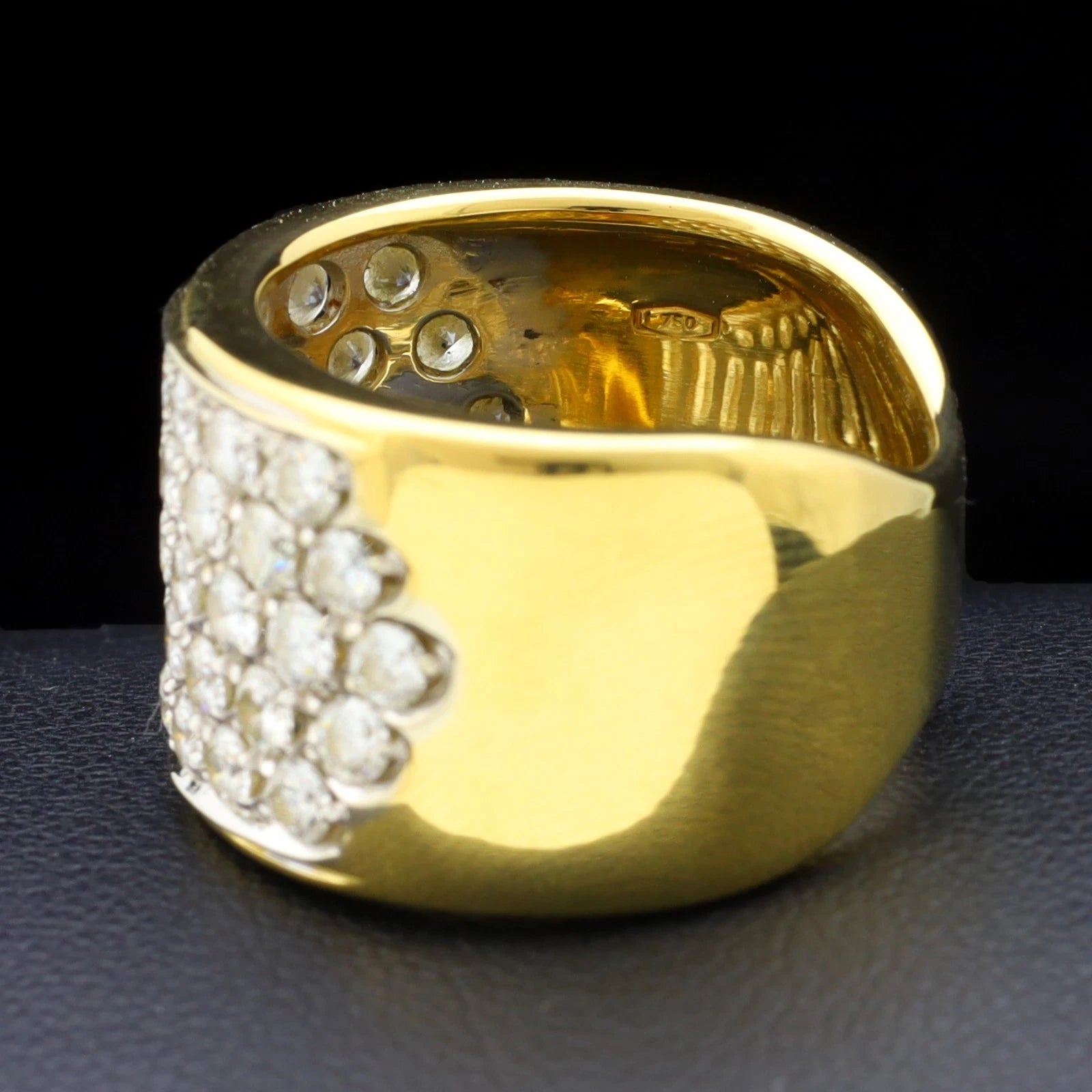 ANELLO A FASCIA IN ORO 18KT