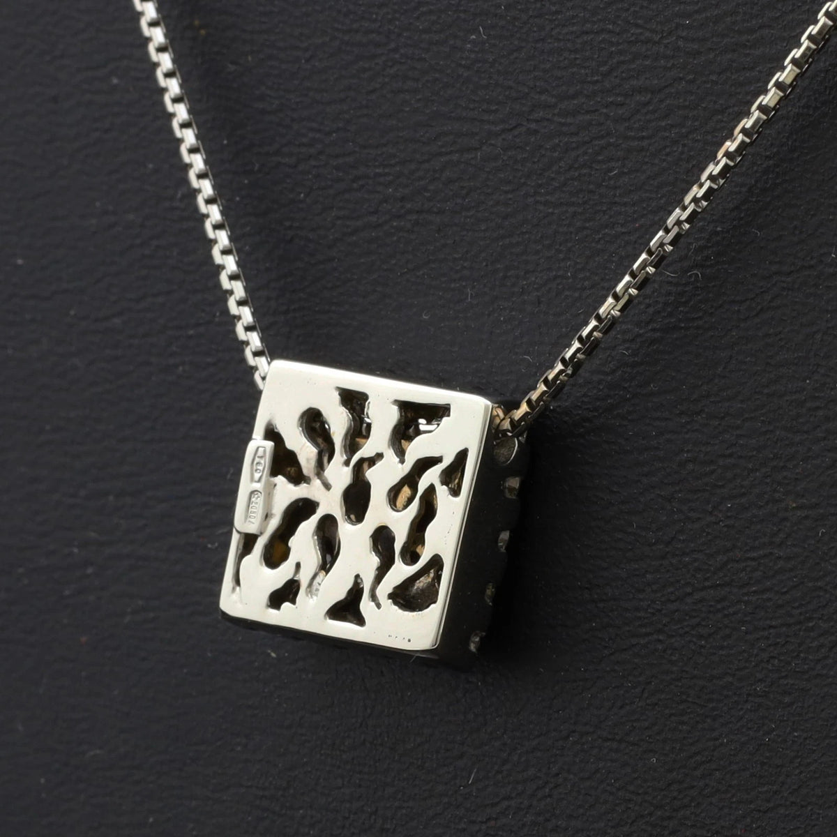 COLLANA CON PENDENTE