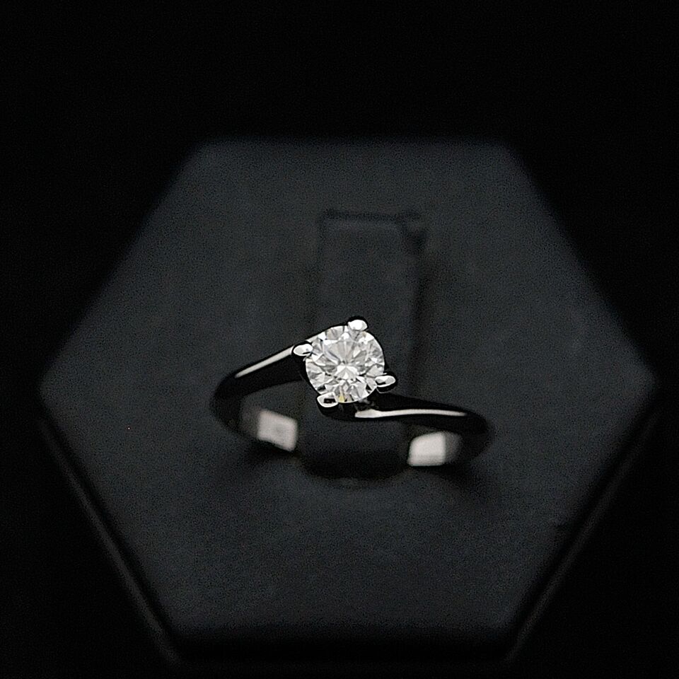 ANELLO SOLITARIO