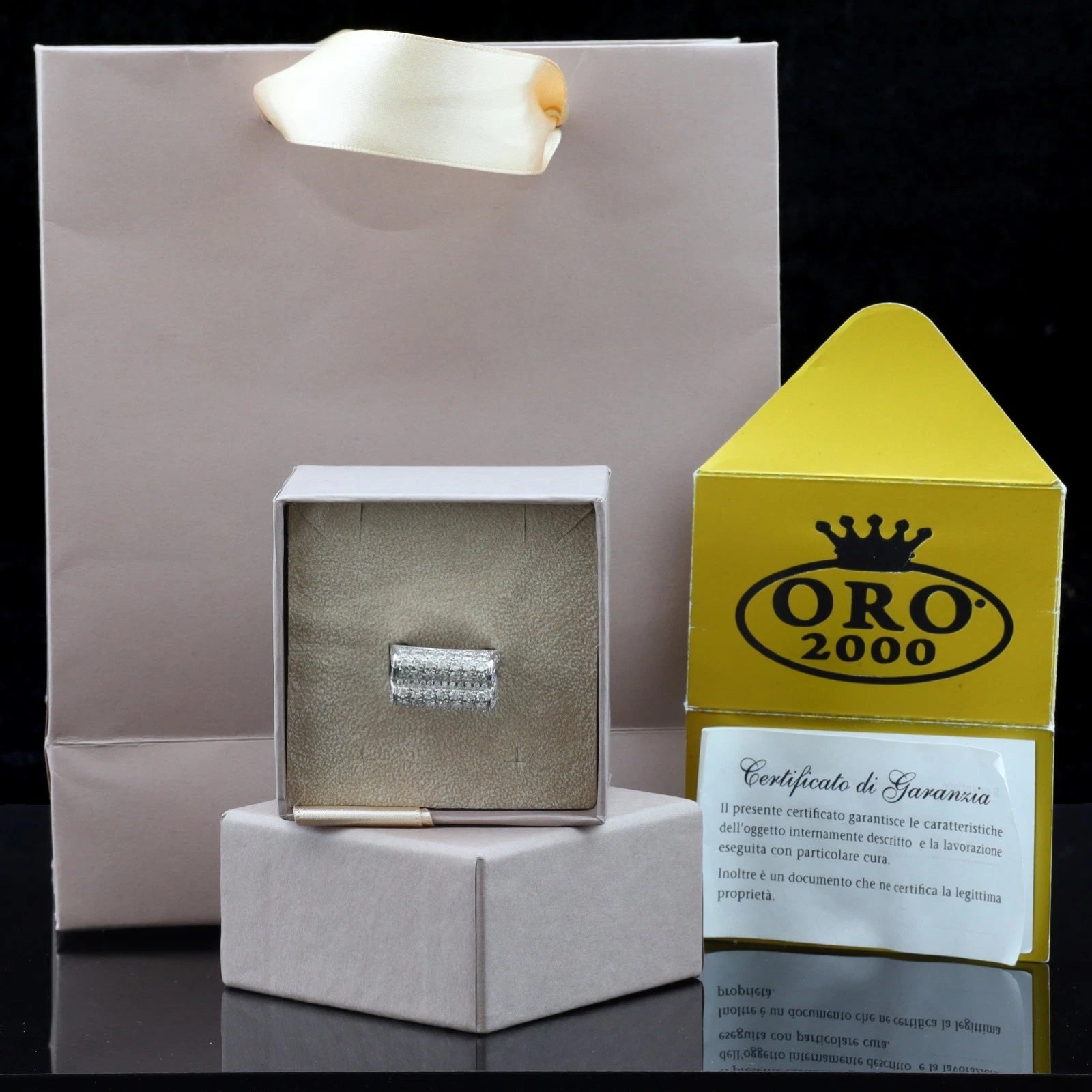 ANELLO A FASCIA IN ORO 18KT