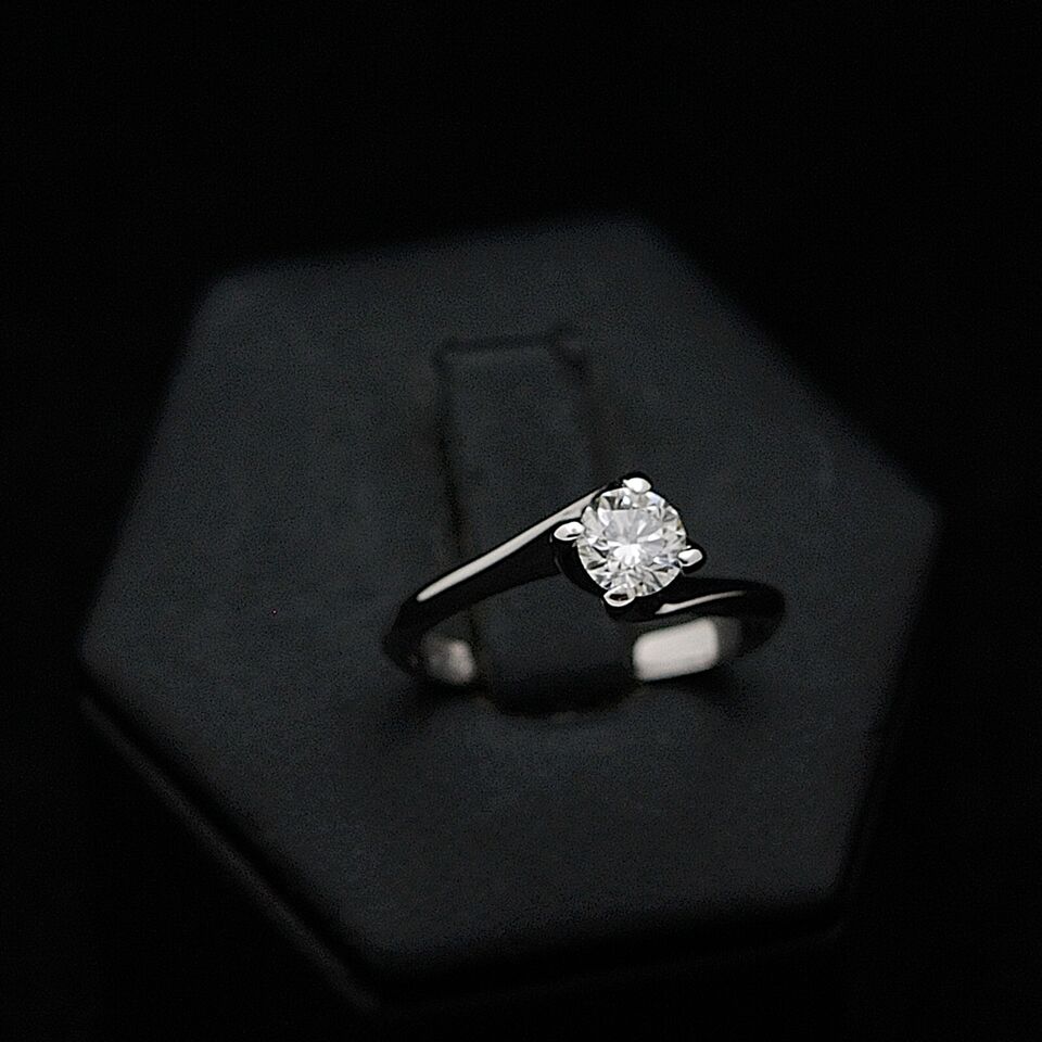 ANELLO SOLITARIO