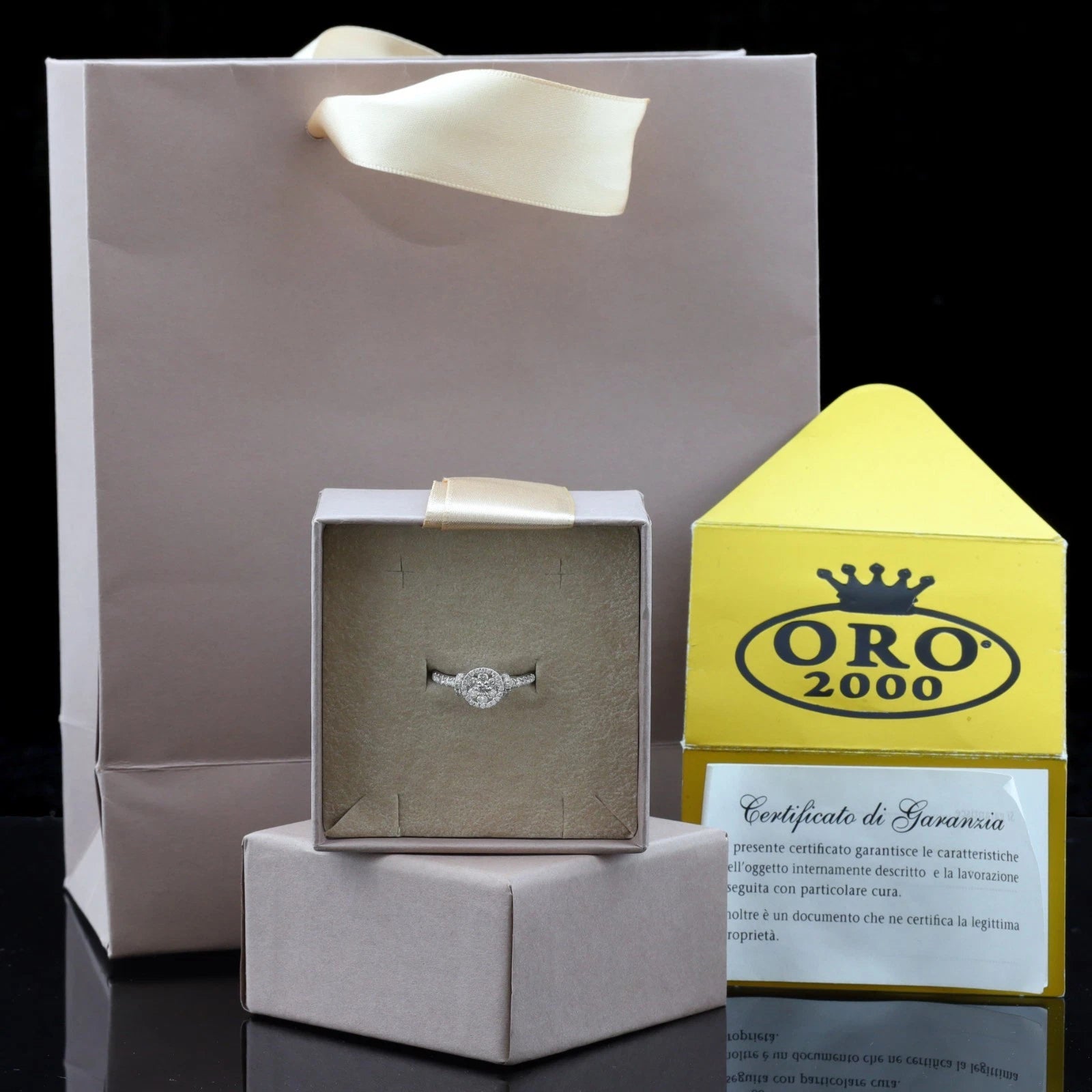ANELLO IN ORO BIANCO