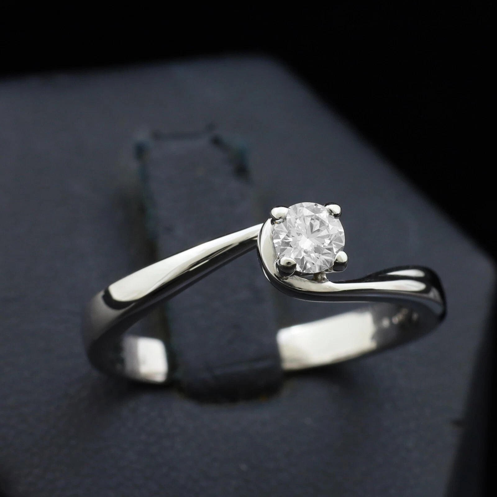 ANELLO SOLITARIO GIORGIO VISCONTI