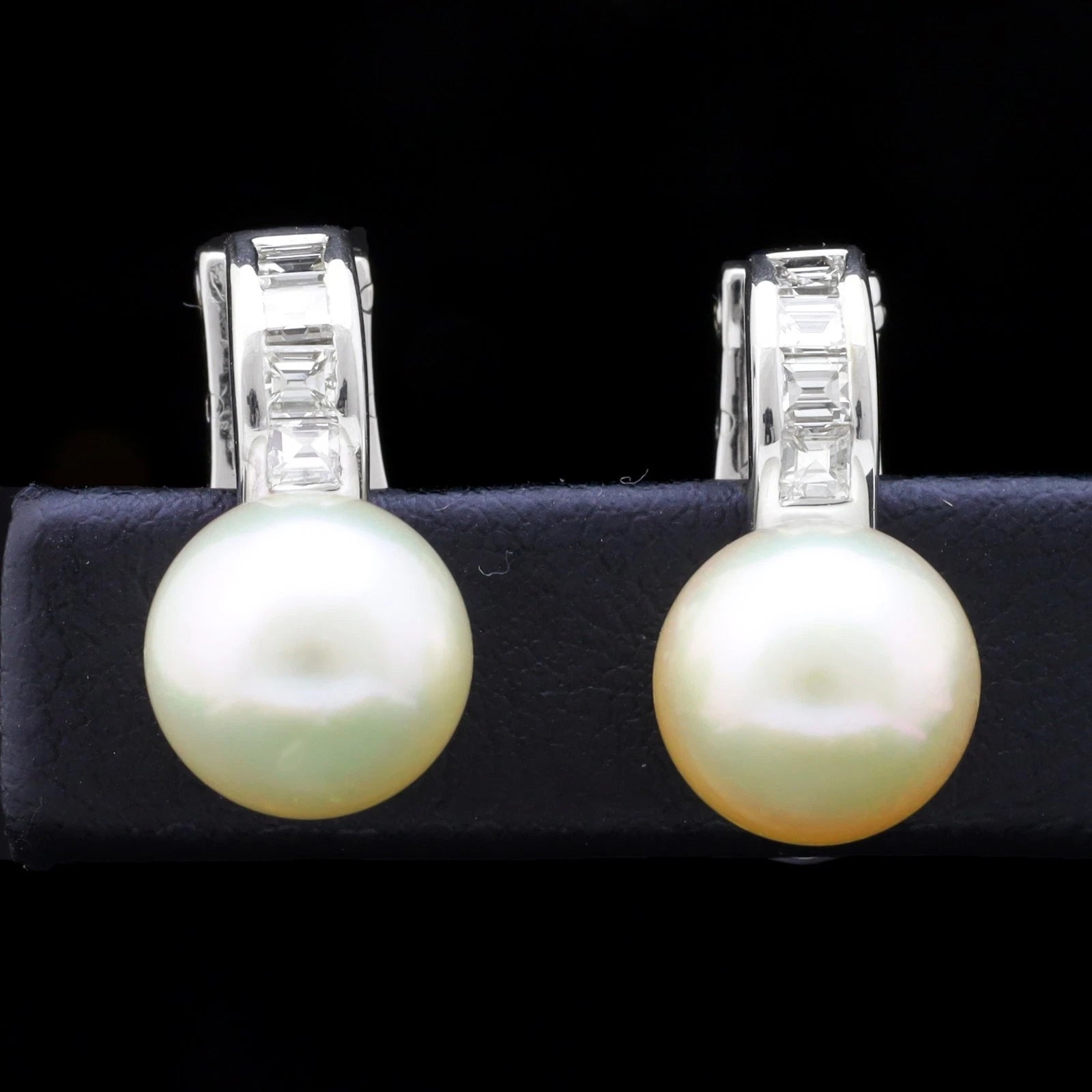 ORECCHINI MONACHELLE