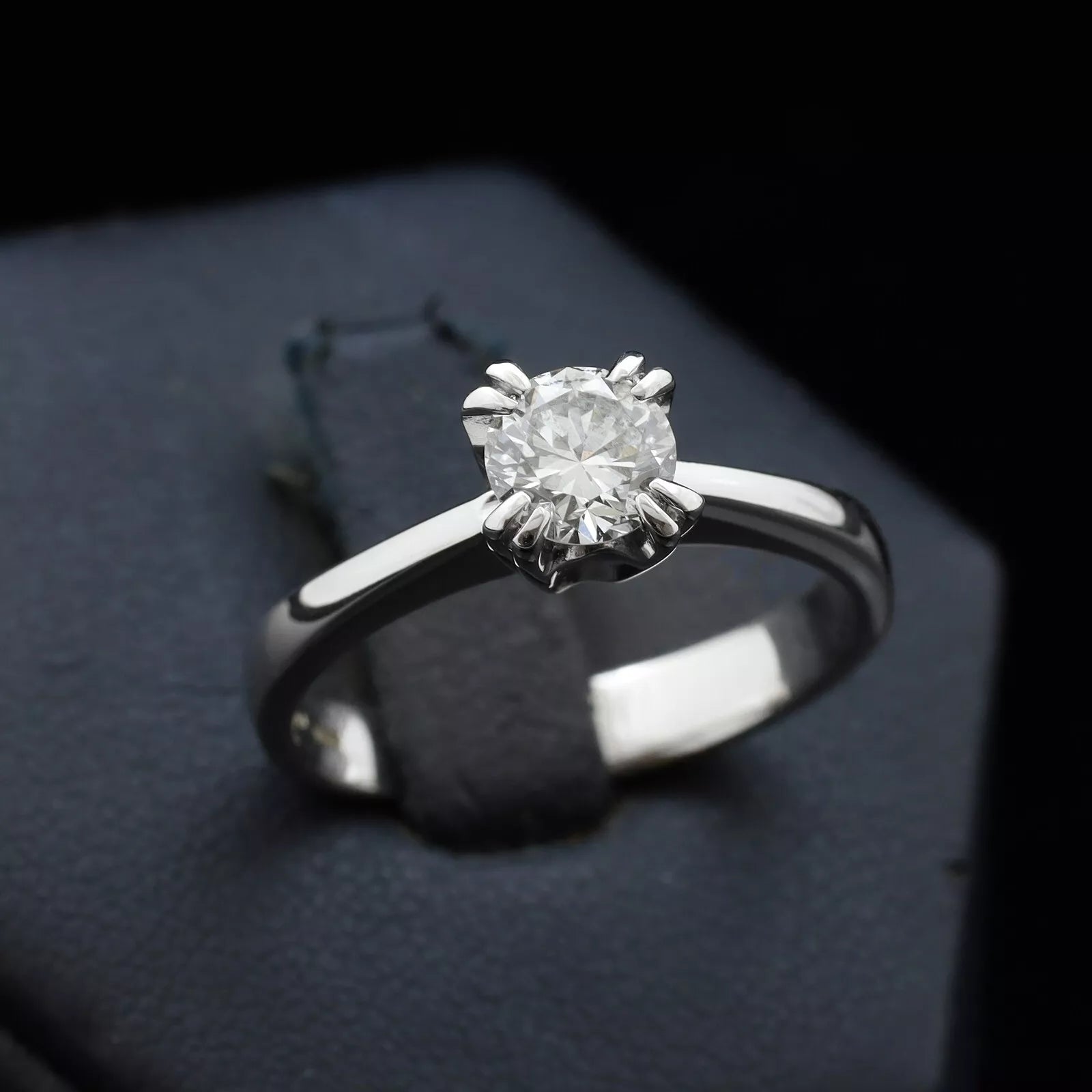 ANELLO SOLITARIO