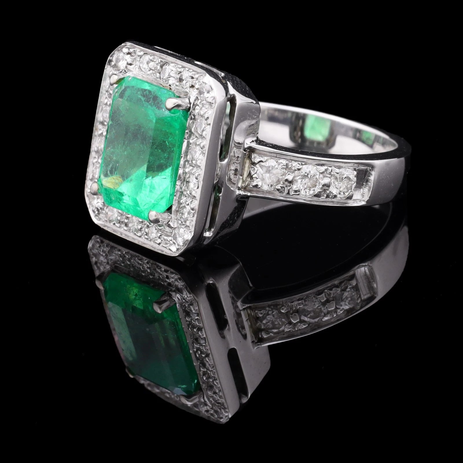 ANELLO IN ORO BIANCO