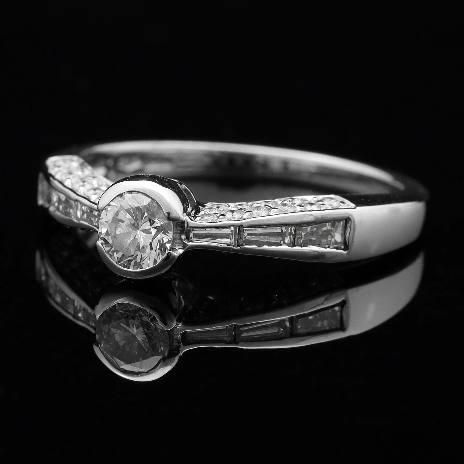 ANELLO IN ORO BIANCO 18 KT