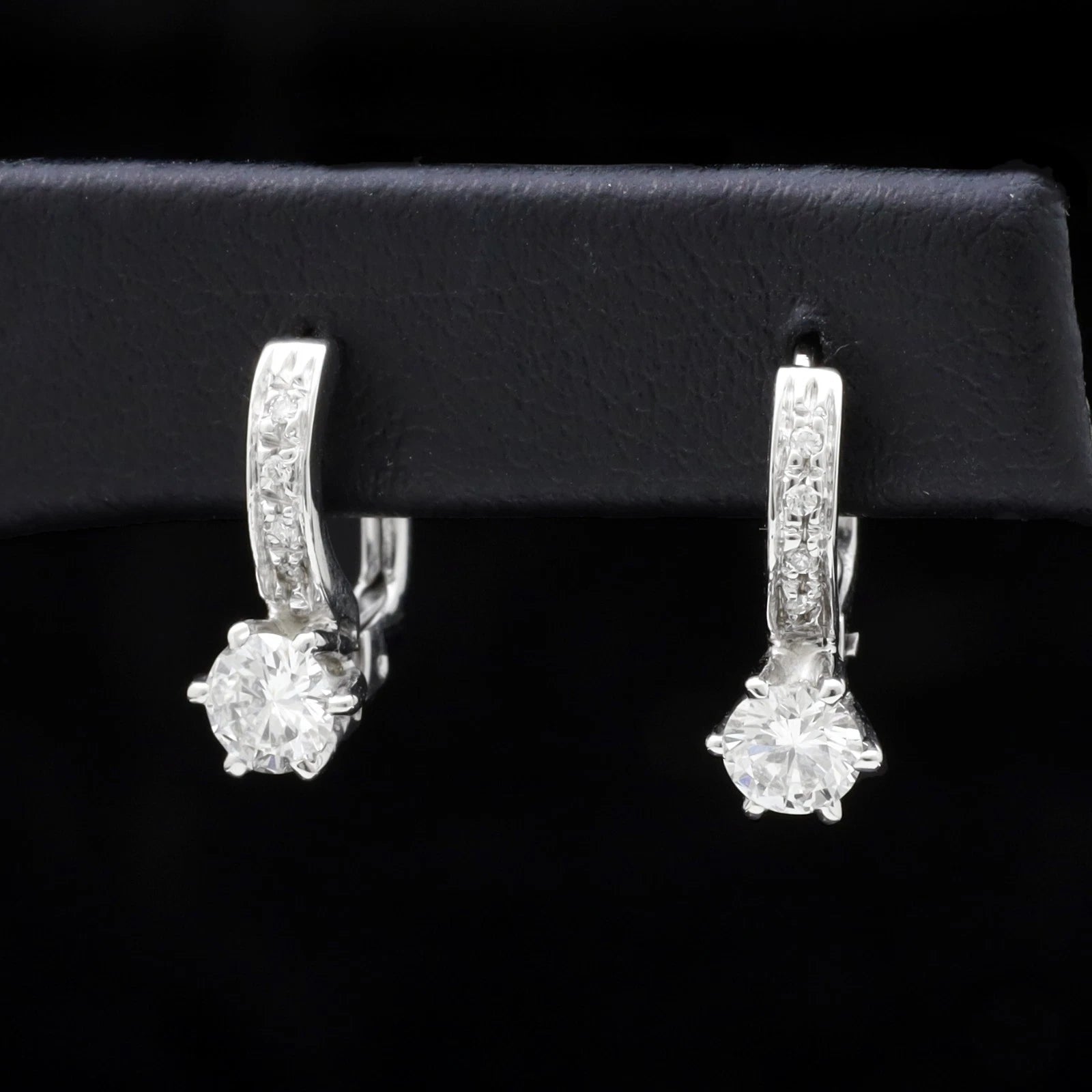 ORECCHINI MONACHELLE