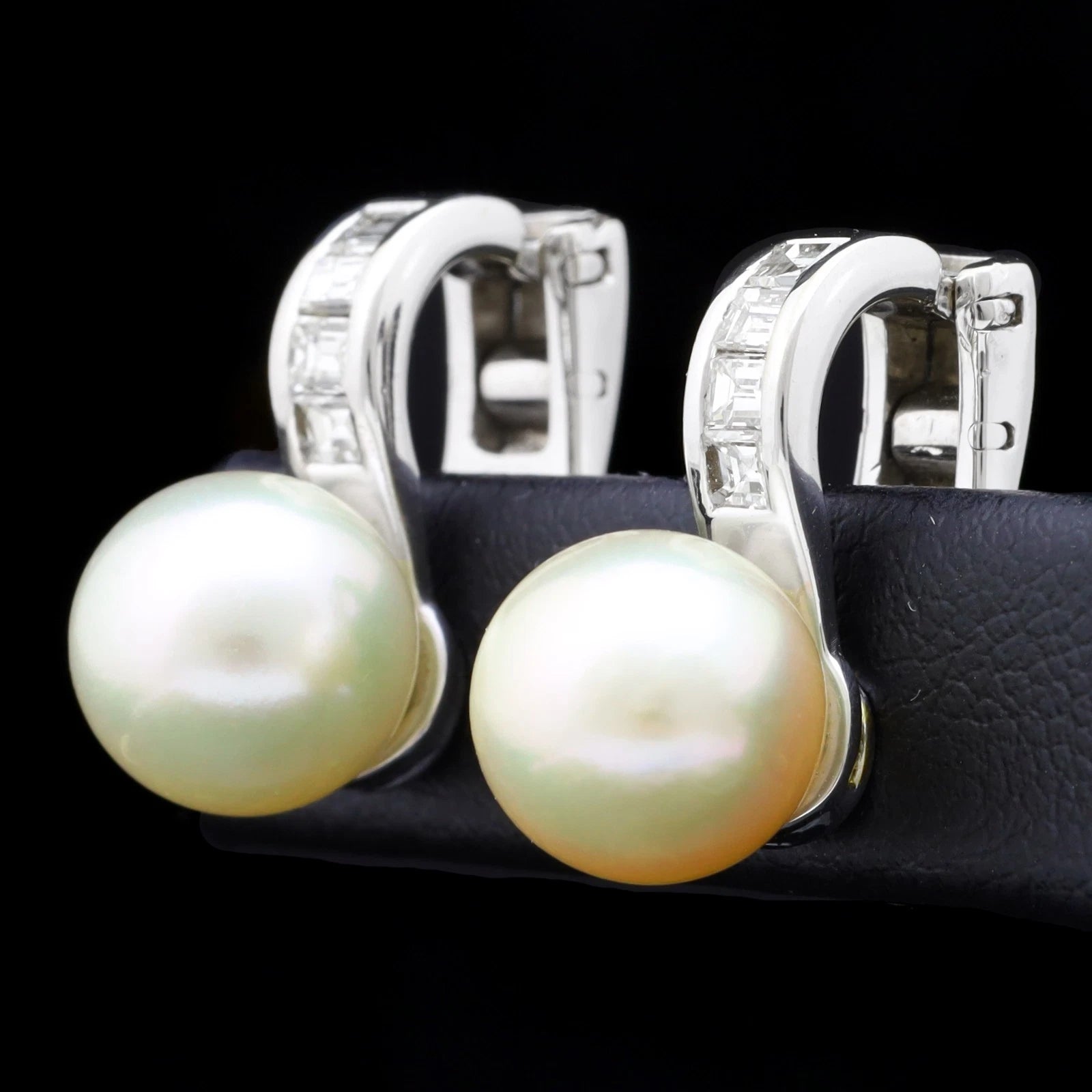 ORECCHINI MONACHELLE