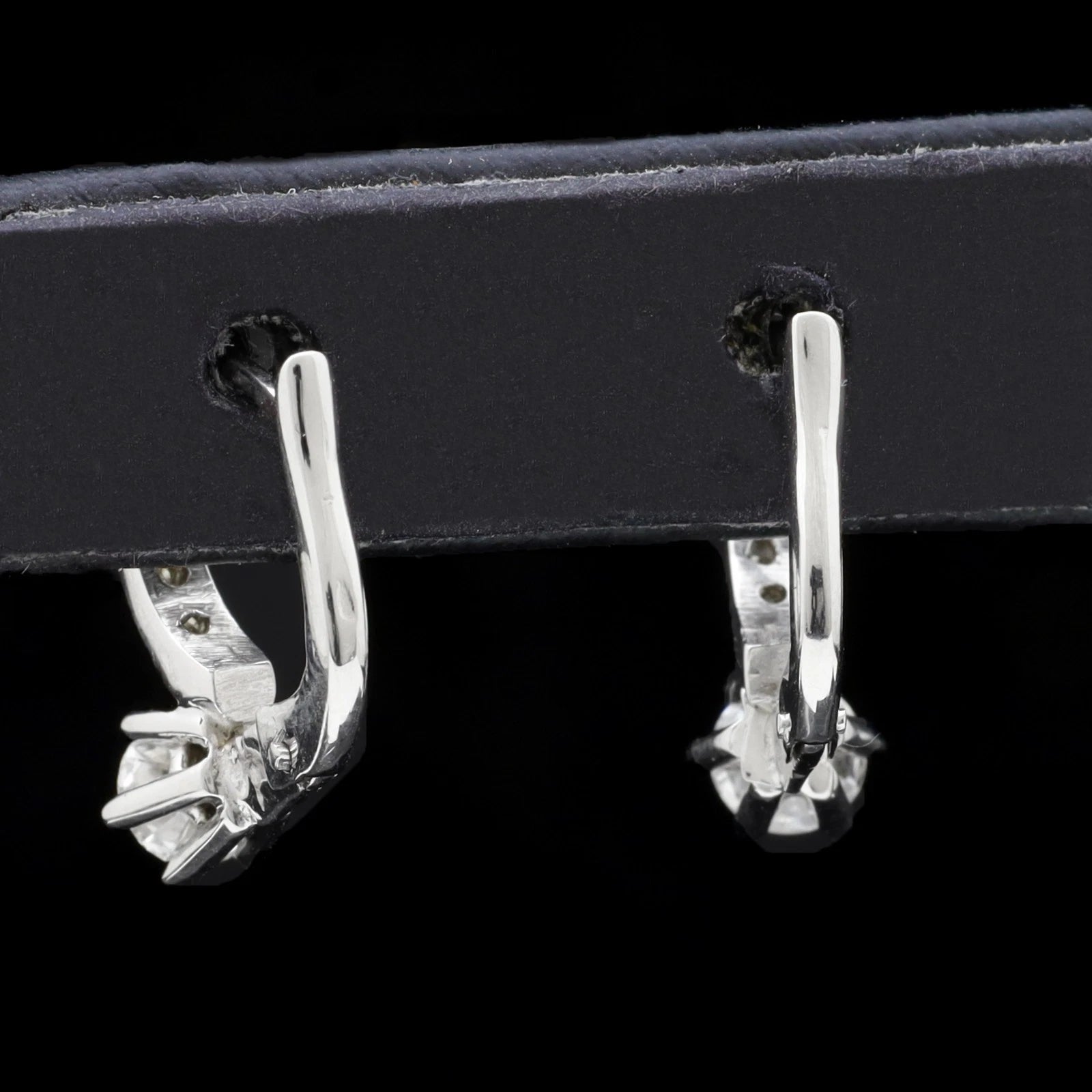 ORECCHINI MONACHELLE