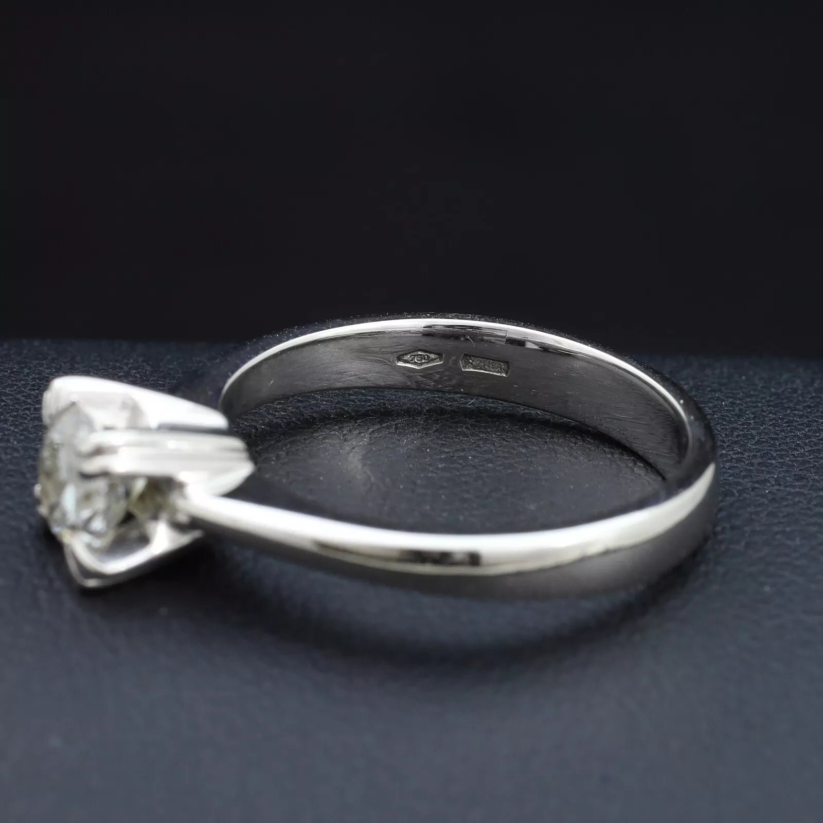ANELLO SOLITARIO