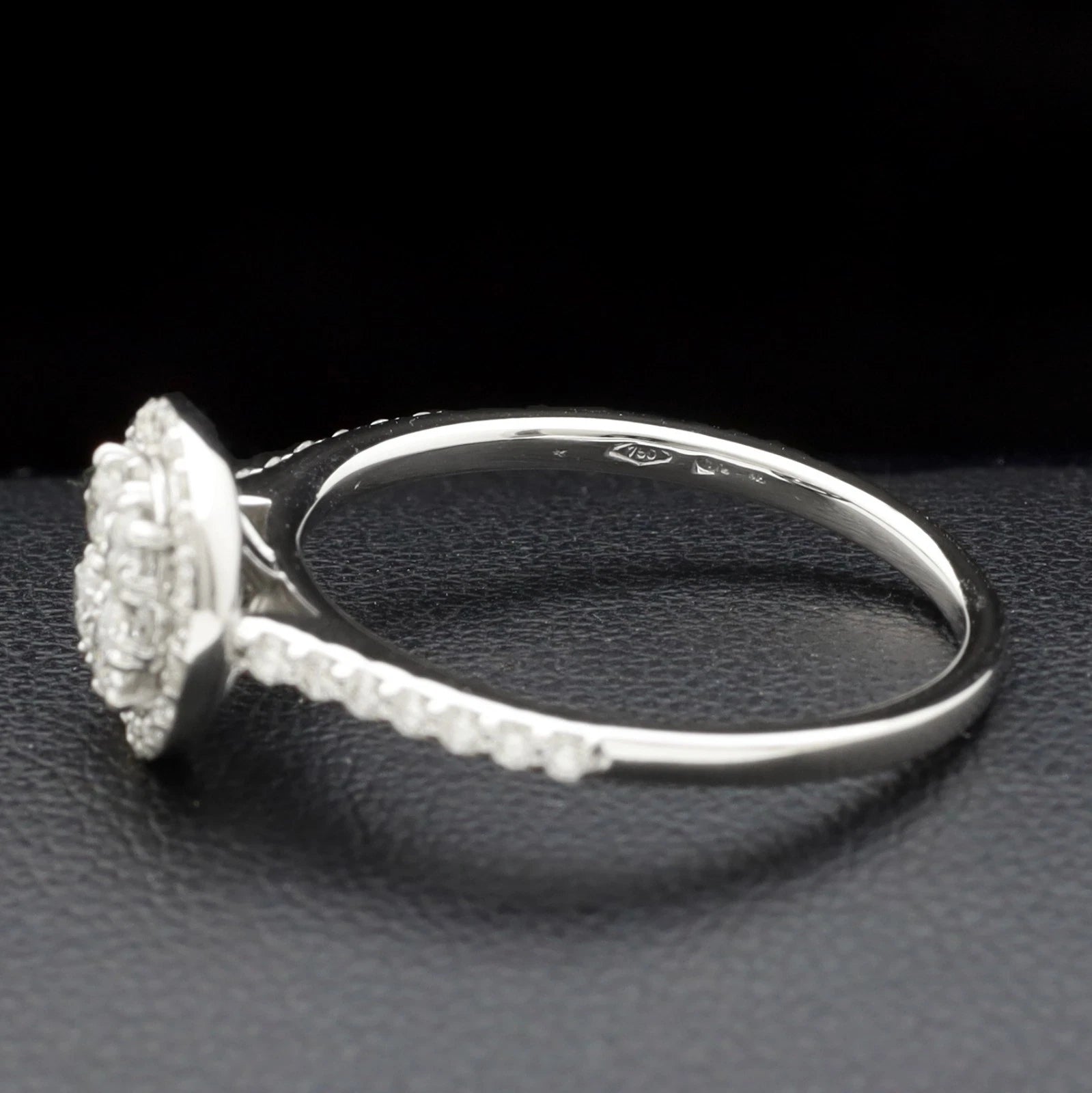 ANELLO IN ORO BIANCO