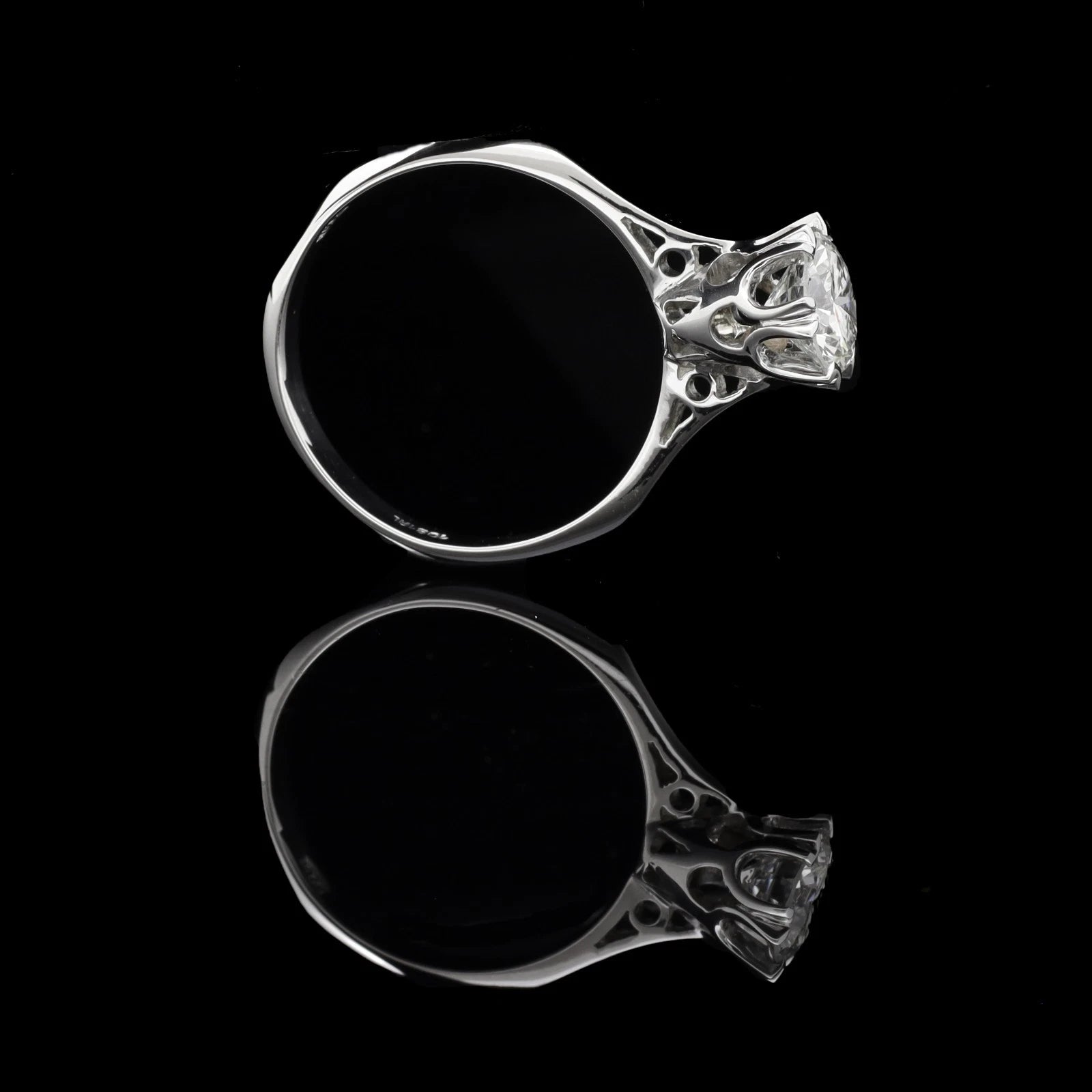 ANELLO SOLITARIO LOVE