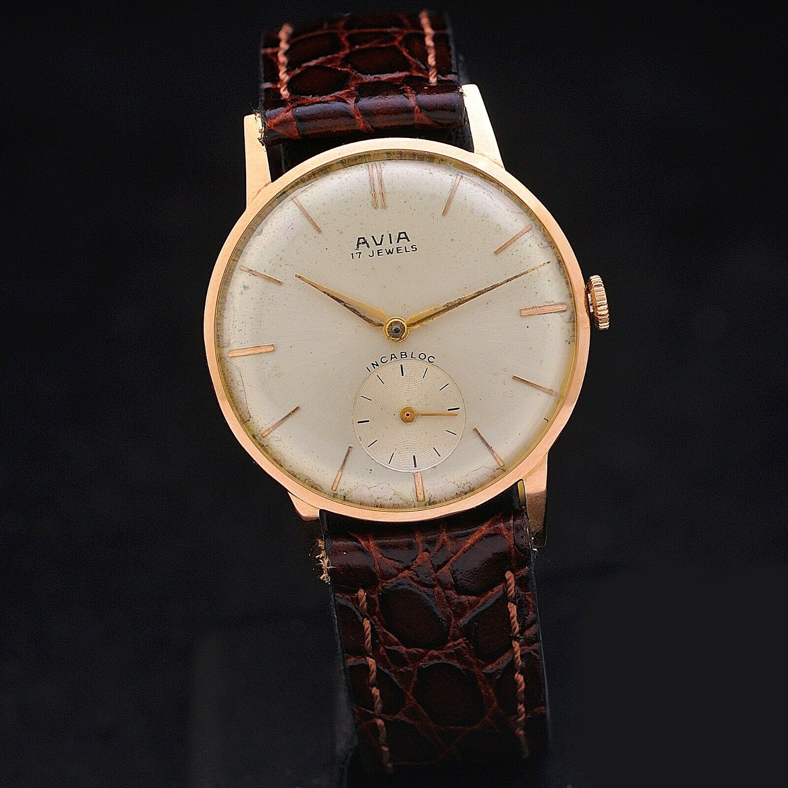 Avia 60s 18 kt rose gold